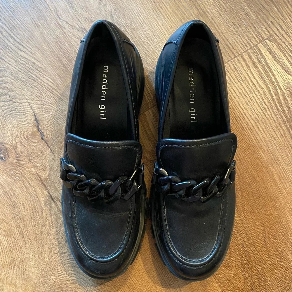Madden Girl Black Chunky Chain Platform Loafers